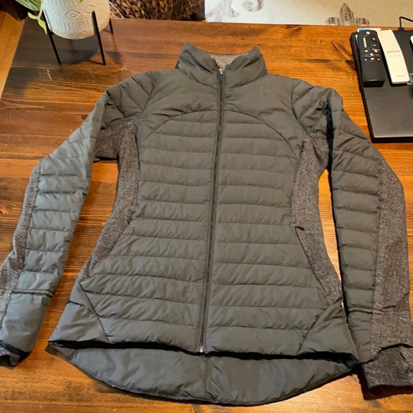 Lululemon 🍋 Jacket - Picture 1 of 9